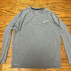Nike Men's Heather Gray Long Sleeve Tee